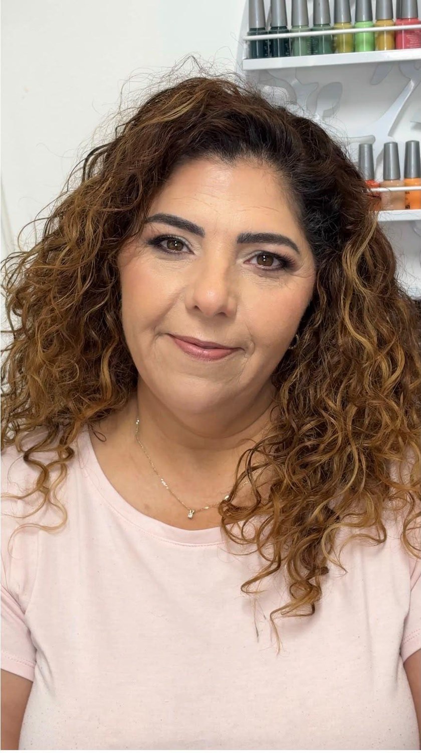 איפור מתוך העבודות של חיה