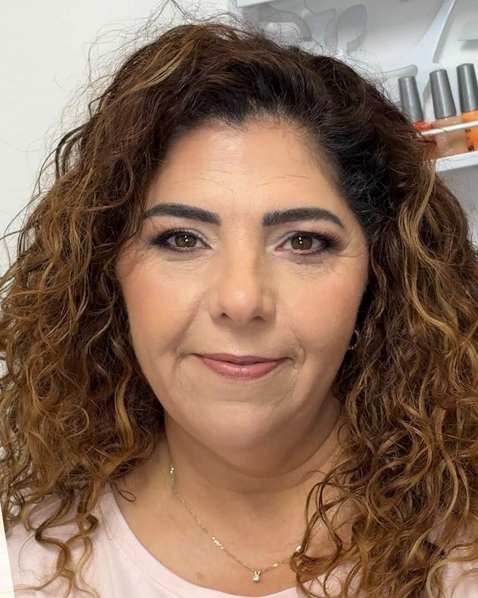 אחרי האיפור, עבודה 6